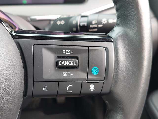 日産 ノート X 東京都 2022(令4)年 4.1万km ビビットブルー / スーパーブラック 2トーン 純正ナビ/【AM/FM/フルセグTV/USB/BT/HDMI/AppleCarPlay】/プロパイロット/寒冷地仕様/・シートヒーター/・ステアリングヒーター/アラウンドビューモニター/デジタルインナーミラー/純正16インチAW/ステアリングスイッチ/純正LEDヘッドライト/オートライト/オートハイビーム/ヘッドライトレベライザー/ETC2.0/衝突被害軽減ブレーキ/LKA/コーナーセンサー/スマートキー×２/ドライブレコーダー/純正フロアマット/純正ドアバイザー