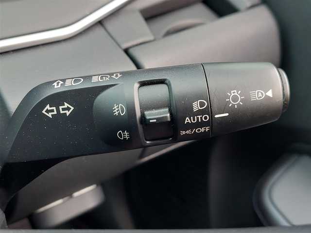 日産 ノート X 東京都 2022(令4)年 4.1万km ビビットブルー / スーパーブラック 2トーン 純正ナビ/【AM/FM/フルセグTV/USB/BT/HDMI/AppleCarPlay】/プロパイロット/寒冷地仕様/・シートヒーター/・ステアリングヒーター/アラウンドビューモニター/デジタルインナーミラー/純正16インチAW/ステアリングスイッチ/純正LEDヘッドライト/オートライト/オートハイビーム/ヘッドライトレベライザー/ETC2.0/衝突被害軽減ブレーキ/LKA/コーナーセンサー/スマートキー×２/ドライブレコーダー/純正フロアマット/純正ドアバイザー
