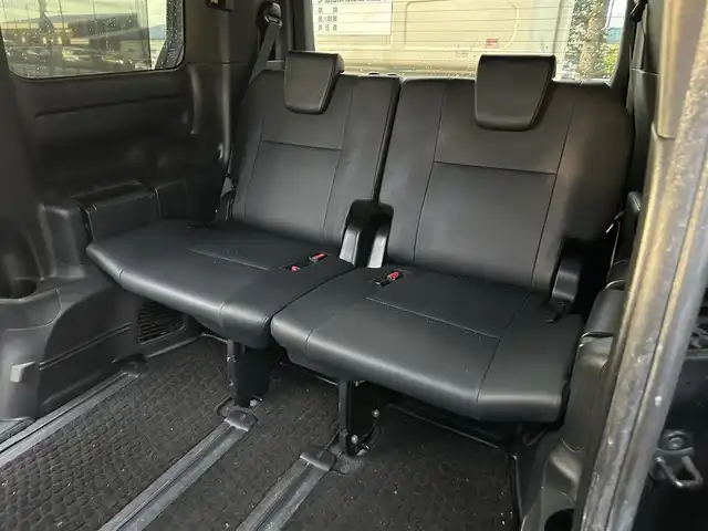 トヨタ エスクァイア Gi ブラックテーラード 道北・旭川 2016(平28)年 13.1万km ブラック (株)IDOMが運営する【じしゃロン旭川店】の自社ローン専用車両になります。こちらは現金またはオートローンご利用時の価格です。自社ローンご希望の方は別途その旨お申付け下さい/　/・純正ナビ(CD/DVD/BT/SD/フルセグ)/・バックカメラ/・ETC/・レーダーブレーキ/・ドライブレコーダー/・クルーズコントロール/・ステアリングリモコン/・両席パワースライドドア/・両席シートヒーター/・フリップダウンモニター/・プッシュスタート/・スマートキー２個/・フォグランプ/・取扱説明書