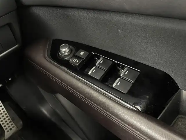 マツダ ＣＸ－８ XD プロアクティブ 大阪府 2018(平30)年 6.4万km ソウルレッドクリスタルM 純正メーカーナビ/(CD/DVD/Bluetooth/フルセグTV)/全方位モニター/ヘッドアップディスプレイ/D席パワーシート/前席シートヒーター/ステアリングヒーター/ETC/LEDヘッドライト/パドルシフト/ウィンカーミラー/プッシュスタート/クルーズコントロール/社外17インチアルミホイール/スマートキー