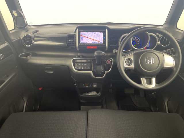 ホンダ Ｎ ＢＯＸ カスタム G Lパッケージ 埼玉県 2016(平28)年 6万km プレミアムホワイトパールⅡ 純正SDナビ/（BT/DVD/CD/AM/FM）/バックカメラ/片側パワースライドドア/前方社外ドラレコ/ビルトインETC/ロールサンシェード/プッシュスタート/純正アルミホイール/純正フロアマット/フロントフォグランプ/キセノンライト/スマートキー