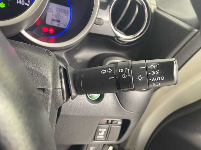 ホンダ Ｎ ＢＯＸ カスタム G Lパッケージ 埼玉県 2016(平28)年 6万km プレミアムホワイトパールⅡ 純正SDナビ/（BT/DVD/CD/AM/FM）/バックカメラ/片側パワースライドドア/前方社外ドラレコ/ビルトインETC/ロールサンシェード/プッシュスタート/純正アルミホイール/純正フロアマット/フロントフォグランプ/キセノンライト/スマートキー