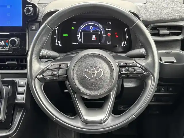 トヨタ シエンタ ハイブリッド Z 茨城県 2022(令4)年 7.6万km スカーレットメタリック 純正メモリナビ/　(AM/FM/Bluetooth/USB)/フルセグ/全方位カメラ/前後ドライブレコーダー/両側パワースライドドア/レーダークルーズコントロール/ビルトインETC/純正フロアマット/純正ドアバイザー/プッシュスタート/7人乗り/オートライト/オートマチックハイビーム/LEDヘッドライト