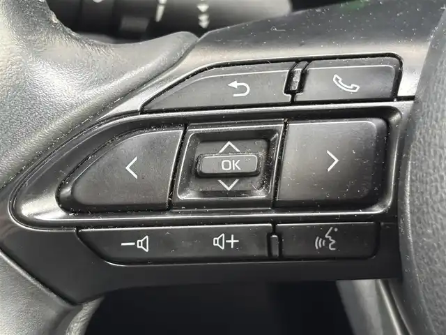 トヨタ シエンタ ハイブリッド Z 茨城県 2022(令4)年 7.6万km スカーレットメタリック 純正メモリナビ/　(AM/FM/Bluetooth/USB)/フルセグ/全方位カメラ/前後ドライブレコーダー/両側パワースライドドア/レーダークルーズコントロール/ビルトインETC/純正フロアマット/純正ドアバイザー/プッシュスタート/7人乗り/オートライト/オートマチックハイビーム/LEDヘッドライト