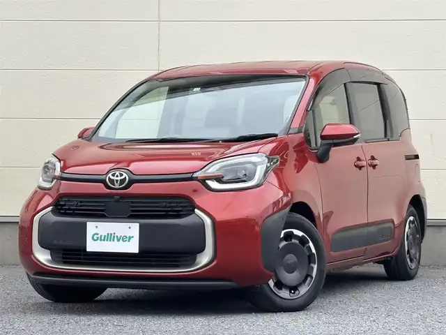 トヨタ シエンタ ハイブリッド Z 茨城県 2022(令4)年 7.6万km スカーレットメタリック 純正メモリナビ/　(AM/FM/Bluetooth/USB)/フルセグ/全方位カメラ/前後ドライブレコーダー/両側パワースライドドア/レーダークルーズコントロール/ビルトインETC/純正フロアマット/純正ドアバイザー/プッシュスタート/7人乗り/オートライト/オートマチックハイビーム/LEDヘッドライト