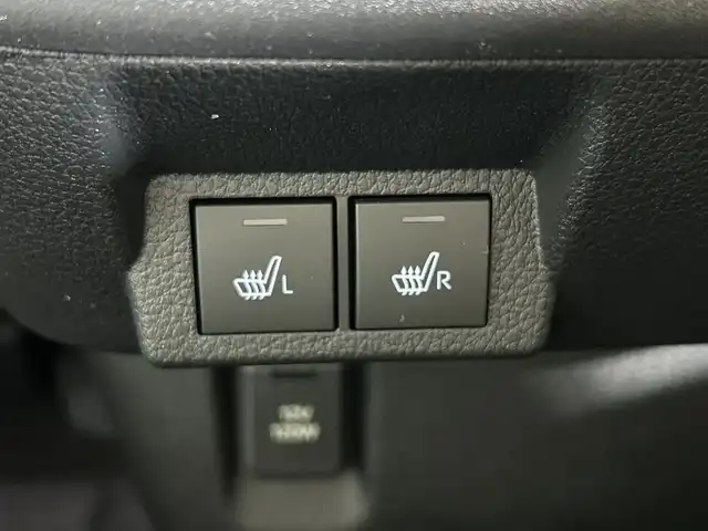 ダイハツ ムーヴ キャンバス ストライプス G 神奈川県 2025(令7)年 0.1千km シャイニングホワイトパール/サンドベージュメタリック 純正ナビ【NSZN-W70D】/AM　FM　フルセグ　DVD　CD　SD　Bluetoorh/全方位カメラ/スマートアシスト/ホッとドリンクホルダー/両側パワースライドドア/オートブレーキホールド/ステアリングリモコン/フロントベンチシート/フロントアームレスト/LEDヘッドライト/LEDフォグランプ/ISOFIX対応