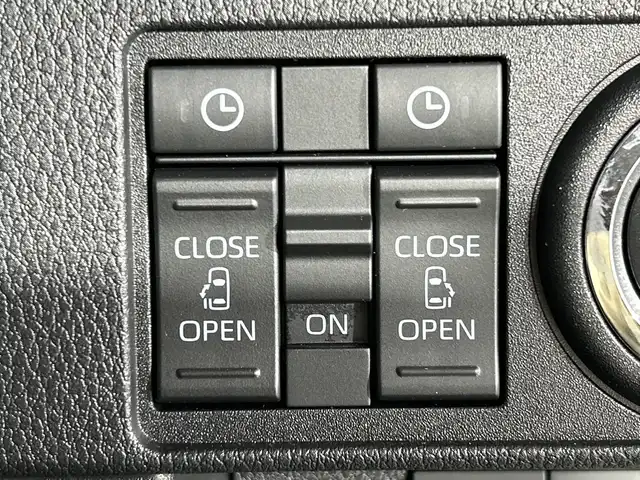 ダイハツ ムーヴ キャンバス ストライプス G 神奈川県 2025(令7)年 0.1千km シャイニングホワイトパール/サンドベージュメタリック 純正ナビ【NSZN-W70D】/AM　FM　フルセグ　DVD　CD　SD　Bluetoorh/全方位カメラ/スマートアシスト/ホッとドリンクホルダー/両側パワースライドドア/オートブレーキホールド/ステアリングリモコン/フロントベンチシート/フロントアームレスト/LEDヘッドライト/LEDフォグランプ/ISOFIX対応