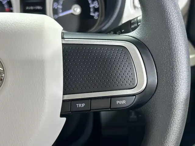 ダイハツ ムーヴ キャンバス ストライプス G 神奈川県 2025(令7)年 0.1千km シャイニングホワイトパール/サンドベージュメタリック 純正ナビ【NSZN-W70D】/AM　FM　フルセグ　DVD　CD　SD　Bluetoorh/全方位カメラ/スマートアシスト/ホッとドリンクホルダー/両側パワースライドドア/オートブレーキホールド/ステアリングリモコン/フロントベンチシート/フロントアームレスト/LEDヘッドライト/LEDフォグランプ/ISOFIX対応