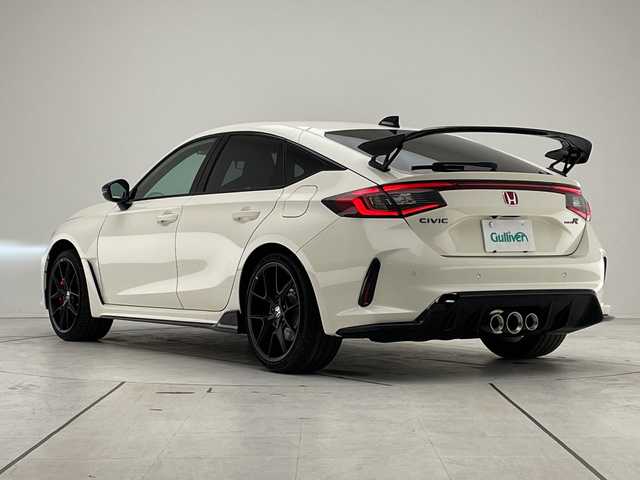 ホンダ シビック タイプR 愛知県 2025(令7)年 0.1千km チャンピオンシップホワイト 登録済未使用車/純正9型ディスプレイオーディオナ/レーダークルーズコントロール/バックカメラ/コーナーセンサー/純正アルミホイール/ETC2.0/ブラインドスポットモニター/LEDヘッドライト/オートマチックハイビーム/キャリパー/衝突軽減システム/フルセグ/Bluetooth/ステアリングスイッチ/スマートキー/プッシュスタート