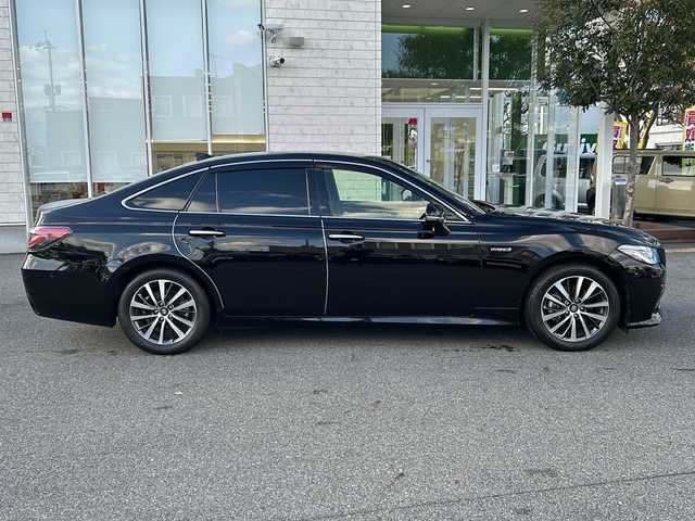 トヨタ クラウン ハイブリッド G 鳥取県 2018(平30)年 5.1万km ブラック セーフティパッケージ/トヨタセーフティセンス/メーカーナビ/・フルセグ/Bluetooth/CD/DVD/全方位モニター/デジタルインナーミラー/前後ドライブレコーダー/スマートキー/プッシュスタート/ビルトインETC2.0/ALLAUTOエアコン/レーダークルーズコントロール/ブラインドスポットモニター/パワーシート/シートヒーター/オートマチックハイビーム/LEDヘッドライト/オートライト/ヘッドアップディスプレイ/W&サイドエアバック/カーテンエアバック