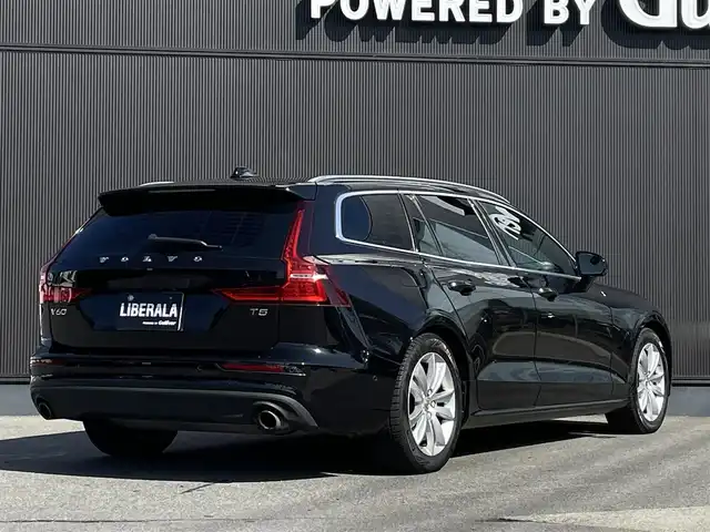 ボルボ Ｖ６０ T5 モメンタム 長野県 2019(令1)年 7.3万km 黒 茶革シート/インテリセーフ/ＡＣＣ/衝突軽減Ｂ/ＬＫＡ/ＢＬＩＳ/パーキングアシスト/純正ナビＴＶ/Ｂカメラ/AppleＣａｒＰｌａｙ/AndroidAuto/パワーシート／ヒーター/パワーバックＤ/スマートキー/純正１７ＡＷ/ＬＥＤヘッドライト