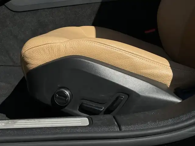 ボルボ Ｖ６０ T5 モメンタム 長野県 2019(令1)年 7.3万km 黒 茶革シート/インテリセーフ/ＡＣＣ/衝突軽減Ｂ/ＬＫＡ/ＢＬＩＳ/パーキングアシスト/純正ナビＴＶ/Ｂカメラ/AppleＣａｒＰｌａｙ/AndroidAuto/パワーシート／ヒーター/パワーバックＤ/スマートキー/純正１７ＡＷ/ＬＥＤヘッドライト
