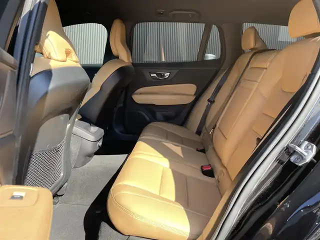 ボルボ Ｖ６０ T5 モメンタム 長野県 2019(令1)年 7.3万km 黒 茶革シート/インテリセーフ/ＡＣＣ/衝突軽減Ｂ/ＬＫＡ/ＢＬＩＳ/パーキングアシスト/純正ナビＴＶ/Ｂカメラ/AppleＣａｒＰｌａｙ/AndroidAuto/パワーシート／ヒーター/パワーバックＤ/スマートキー/純正１７ＡＷ/ＬＥＤヘッドライト