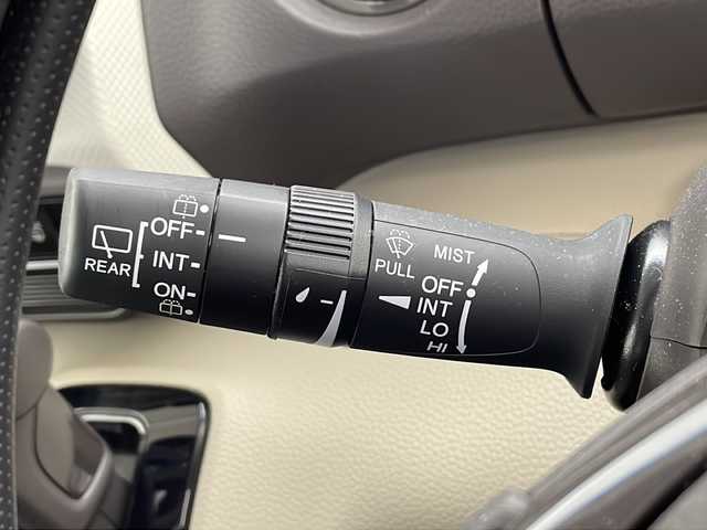 ホンダ Ｎ ＢＯＸ G EX ホンダセンシング 千葉県 2018(平30)年 1万km プレミアムホワイトパールⅡ 純正ナビ/AM/FM/CD/DVD/BT/USB/フルセグTV/レーダークルーズコントロール/レーンキープアシスト/衝突被害軽減ブレーキ/両側パワースライドドア/LEDヘッドライト/ビルトインETC/純正ドライブレコーダー/SD無し/コーナーセンサー