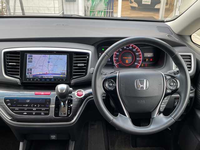 ホンダ オデッセイ アブソルート EX 石川県 2015(平27)年 8.7万km 黒 純正8型ナビ/フルセグTV/バックカメラ/LEDヘッドライト/両側パワースライドドア/純正アルミホイール/ホンダセンシング/レーダークルーズ/コンフォートビューパッケージ/フリップダウンモニター/スタッドレス＆AW積み込み/ビルトインETC/ブラインドスポットモニター/保証書