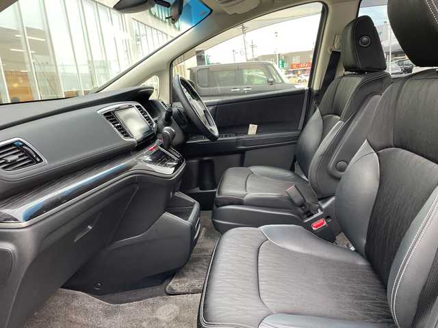 ホンダ オデッセイ アブソルート EX 石川県 2015(平27)年 8.7万km 黒 純正8型ナビ/フルセグTV/バックカメラ/LEDヘッドライト/両側パワースライドドア/純正アルミホイール/ホンダセンシング/レーダークルーズ/コンフォートビューパッケージ/フリップダウンモニター/スタッドレス＆AW積み込み/ビルトインETC/ブラインドスポットモニター/保証書