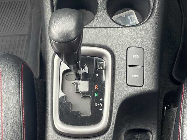 トヨタ ハイラックス Z GRスポーツ 三重県 2022(令4)年 4.1万km スーパーホワイトⅡ 純正ナビ /全周囲カメラ/GRハーフレザーシート /ETC /前後ドライブレコーダー /社外レーダー探知機 /コーナーセンサー /パワーシート /USB給電 /スペアキー /クルーズコントロール /革巻きステアリング/ステアリングスイッチ/LEDヘッドライト /電動格納ミラー/禁煙車