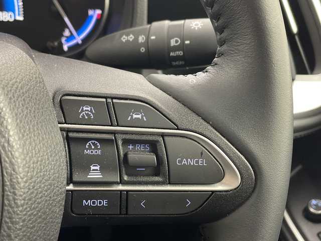 トヨタ ノア ハイブリッド S－Z 兵庫県 2024(令6)年 0.7万km アティチュードブラックマイカ ・純正ナビ機能付きディスプレイオーディオ/・AM・FM・CD・DVD・USB・MiraCast/・フルセグTV/・BT/・バックカメラ/・前席シートヒーター/・前後ドライブレコーダー/・Apple Car Play・AndroidAuto/・ビルトインETC2.0/・両側パワースライドドア/・純正フリップダウンモニター/・デジタルインナーミラー/・左右独立エアコン/・後席エアコン/・電子パーキングブレーキ/・オートホールド/・AC100V/・トヨタセーフティセンス/レーンディパーチャーアラート/プリクラッシュセーフティ/プロアクティブドライビングアシスト/パーキングサポートブレーキ/ヘッドアップディスプレイ/ロードサインアシスト/レーダークルーズコントロール/オートマチックハイビーム/発進遅れ告知/後退速度抑制/・ヘッドライトレベライザー/・革巻ステアリング/・ステアリングスイッチ/・ドライブモード（パワー・エコ）/・オールオートパワーウィンドウ/・ウインカーミラー/・フォグランプ/・横滑り防止装置/・純正フロアマット/・純正アルミホイール/・取扱説明書/・保証書/・スペアキー