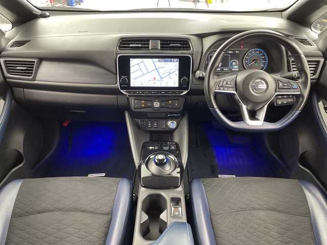 日産 リーフ オーテック 福島県 2020(令2)年 4.1万km スーパーブラック /禁煙車//純正ナビゲーション　//全方位カメラ　//エマージェンシーブレーキ　//プロパイロット　//シートヒーター　//ドライブレコーダー　//ＥＴＣ２．０　//ブラインドスポットモニター　//デジタルインナーミラー//パーキングアシスト