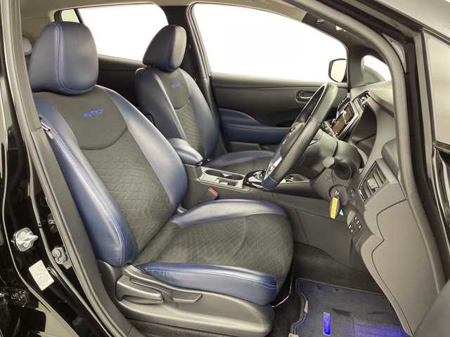 日産 リーフ オーテック 福島県 2020(令2)年 4.1万km スーパーブラック /禁煙車//純正ナビゲーション　//全方位カメラ　//エマージェンシーブレーキ　//プロパイロット　//シートヒーター　//ドライブレコーダー　//ＥＴＣ２．０　//ブラインドスポットモニター　//デジタルインナーミラー//パーキングアシスト