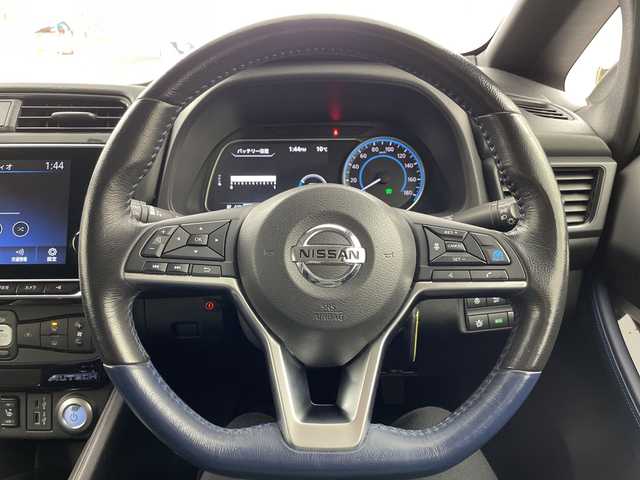 日産 リーフ オーテック 福島県 2020(令2)年 4.1万km スーパーブラック /禁煙車//純正ナビゲーション　//全方位カメラ　//エマージェンシーブレーキ　//プロパイロット　//シートヒーター　//ドライブレコーダー　//ＥＴＣ２．０　//ブラインドスポットモニター　//デジタルインナーミラー//パーキングアシスト