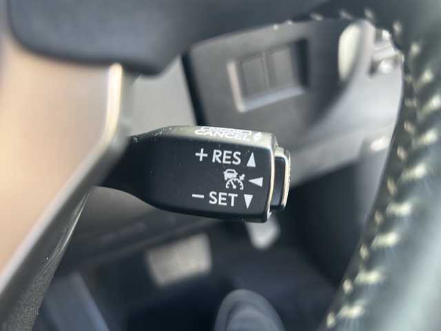 レクサス ＮＸ 300h Iパッケージ 岩手県 2014(平26)年 6.5万km ソニッククォーツ ワンオーナー/純正ナビ *CD/DVD/SD/AUX/USB/BT/ラジオ/フルセグテレビ /全方位モニター/プリクラッシュセーフティ/オートハイビーム/クルーズコントロール/ブラインドスポットモニター/コーナーセンサー /パワーバックドア/ハンドルヒーター/前席シートヒーター/前席パワーシート（D席メモリー機能付き）/AC100V電源/パドルシフト/ステアリングスイッチ/スマートキー（×2）/レザーシート/ETC/純正17inアルミホイール/純正フロアマット/純正トノカバー/LEDヘッドライト/フォグランプ/ドアバイザー