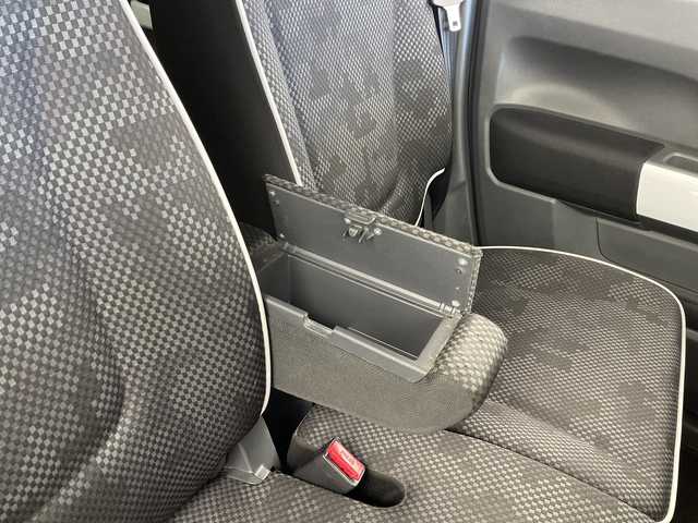 スズキ ハスラー G 岐阜県 2018(平30)年 7.6万km ムーンライトバイオレットパールメタリック/ホワイト2トーンルーフ 純正ナビ(KXM-E503W)/AM/FM/Bluetooth/SD/フルセグTV/衝突軽減ブレーキ/シートヒーター/ドライブレコーダー/ETC/純正ドアバイザー/純正フロアマット/スマートキー/プッシュスタート/USB端子/オートレベライザー/ハロゲンライト