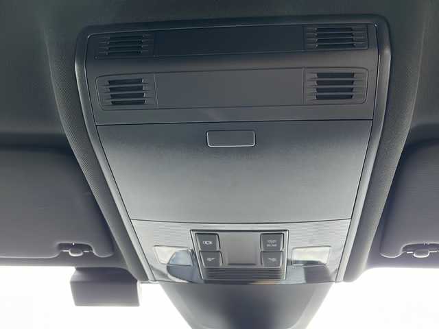 フォルクスワーゲン ゴルフ Ｒ 佐賀県 2018(平30)年 3.9万km ディープブラックパールエフェクト 純正ナビ/黒革シート/バックカメラ/純正１８インチAW/プリクラッシュブレーキ/ACC/ブラインドスポット/レーンアシスト/リアトラフィックアラート/プロアクティブ・オキュパント・プロテクション/パークアシスト/D席パワーシートメモリ機能付き/前席シートヒーター/ETC/スマートキー×２/ドライブレコーダー/パドルシフト/社外レーダー