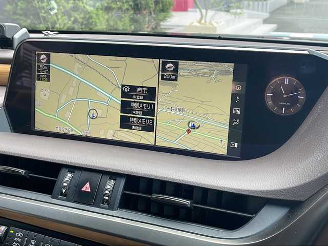 レクサス ＥＳ 300h バージョンL 広島県 2019(令1)年 7.4万km グラファイトブラックガラスフレーク 禁煙/マークレビンソン/レクサスセーフティシステム+/・プリクラッシュセーフティ/・レーンディパーチャーアラート/・レーントレーシングアシスト/・先行車発進告知/・ロードサインアシスト/BSM/クリアランスソナー/ヘッドアップディスプレイ/サンルーフ/デジタルインナーミラー/純正ナビ/・フルセグ/CD/DVD/Blu-ray/BT/・USB/AUX/SD/サウンドトラック/パノラミックビューモニター/ウッドコンビステアリング/ステアリングスイッチ/オートライト/シートヒーター／ベンチレーション/パワーシート/シートメモリー/茶革シート/純正ドライブレコーダー/ＥＴＣ２．０/３眼ＬＥＤヘッドライト/シーケンシャルターンランプ/純正フロアマット/スマートキー/プッシュスタート/スペアキー/OPリアスポイラー/純正18インチアルミホイール