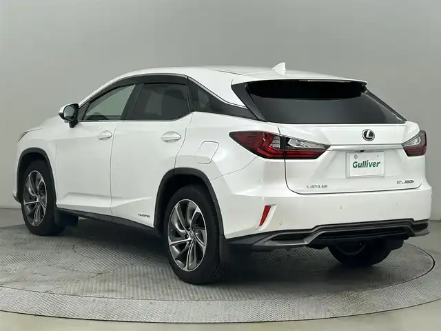 レクサス ＲＸ 450h バージョンL 道央・札幌 2017(平29)年 2.3万km ソニッククォーツ ・４WD/・メーカーナビ/・CD＆DVD＆フルセグTV＆BT/・本革シート/・D+N席シートヒーター＆ベンチレーション/・D+N席パワーシート/・衝突軽減ブレーキ/・ヘッドアップディスプレイ/・レーダークルーズコントロール/・コーナーセンサー/・パワーバックドア/・三眼LEDヘッドライト/・横滑り防止機能/・盗難防止システム/・オートライト/・オートハイビーム/・レーンアシスト/・純正アルミホイール/・純正フロアマット/・ドライブレコーダー前後/・ETC２.０/・スマートキー＆プッシュスタート/・スペア＆カードキー/・純正エンジンスターター