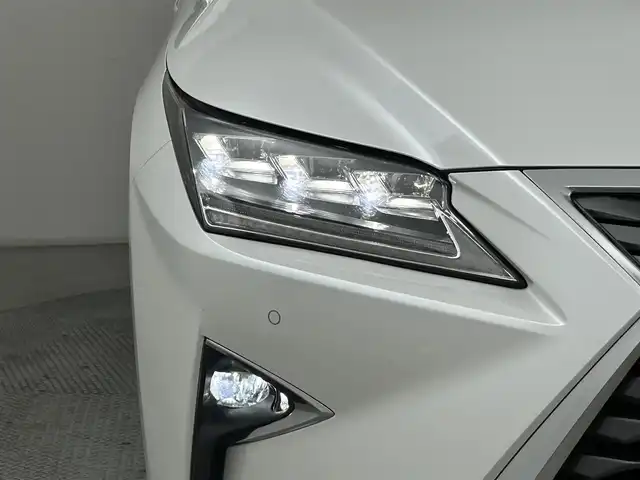 レクサス ＲＸ 450h バージョンL 道央・札幌 2017(平29)年 2.3万km ソニッククォーツ ・４WD/・メーカーナビ/・CD＆DVD＆フルセグTV＆BT/・本革シート/・D+N席シートヒーター＆ベンチレーション/・D+N席パワーシート/・衝突軽減ブレーキ/・ヘッドアップディスプレイ/・レーダークルーズコントロール/・コーナーセンサー/・パワーバックドア/・三眼LEDヘッドライト/・横滑り防止機能/・盗難防止システム/・オートライト/・オートハイビーム/・レーンアシスト/・純正アルミホイール/・純正フロアマット/・ドライブレコーダー前後/・ETC２.０/・スマートキー＆プッシュスタート/・スペア＆カードキー/・純正エンジンスターター