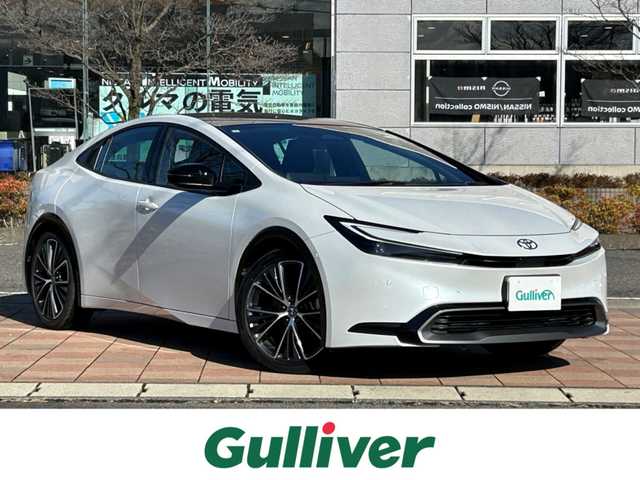 トヨタ プリウス Z 福島県 2023(令5)年 2万km プラチナホワイトパールマイカ ワンオーナー/4WD/Wサンルーフ/予防安全パッケージ/・プリクラッシュセーフティ/・レーダークルーズコントロール/・ロードサインアシスト/・レーンディパーチャーアラート/・オートマチックハイビーム/純正12.3インチコネクティッドナビゲーション/ブラインドスポットモニター/パノラミックビューモニター/純正デジタルインナーミラー/パワーバックドア/レザーシート/・運転席メモリ機能付きパワーシート/・前席シートヒーター/・前席エアシート/革巻きステアリング/・ステアリングヒーター/・ステアリングリモコン/スマートキー/・プッシュスタート/・スペアキー/LEDヘッドライト/・オートライト/・オートハイビーム/・フォグランプ/新車時保証書/取扱説明書