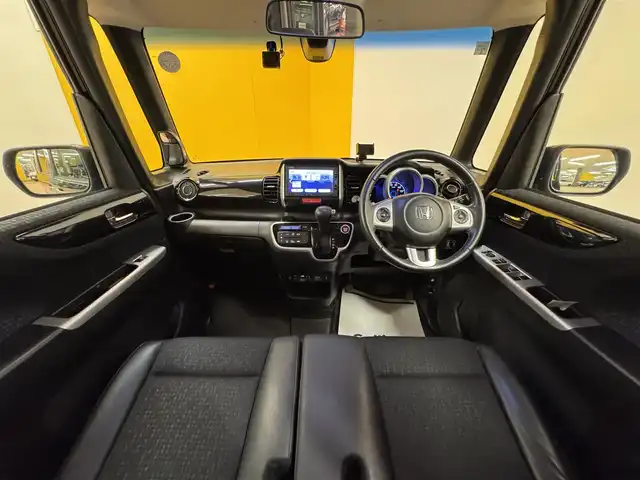 ホンダ Ｎ ＢＯＸ カスタム G ターボSSパッケージ 群馬県 2017(平29)年 7.5万km ブリティッシュグリーンP ホンダセンシング/・衝突軽減ブレーキ/・クルーズコントロール/・オートライト/純正7インチナビ/・AM/FM/ワンセグTV/・CD/Bluetooth/USB/両側電動スライドドア/バックカメラ/前席シートヒーター/HIDヘッドライト/LEDフォグランプ/パドルシフト/ETC/純正フロアマット/スマートキー/プッシュスタート