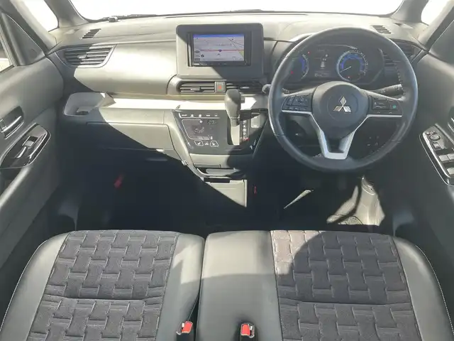 三菱 デリカミニ G プレミアム 福岡県 2023(令5)年 1.2万km アメジストブラック/シルキーホワイト マイパイロット/社外ナビ（ＡＶＩＣ－ＲＺ１１４）/マルチアラウンドモニター/衝突被害軽減ブレーキ/デジタルインナーミラー/ハンズフリー両側パワースライドドア/クリアランスソナー/ステアリングヒーター/前席シートヒーター/ルーフレール/ＥＴＣ/スマートキー/プッシュスタート/レーダークルーズコントロール