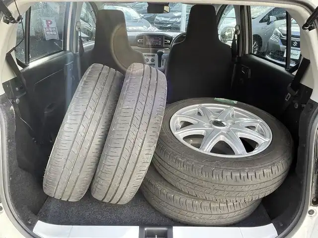 ダイハツ ミラ イース X SAⅢ 宮城県 2017(平29)年 4.7万km ホワイト 社外SDナビ/FM/AM/BT/コーナーセンサー/横滑り防止装置/衝突被害軽減システム/アイドリングストップ/LEDライト/オートマチックハイビーム/盗難防止装置/純正スチール冬タイヤ14インチ/社外アルミ夏タイヤ14インチ/電動格納ミラー/前後ドライブレコーダー/フロアマット/ETC