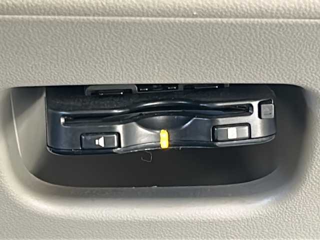 ダイハツ ムーヴ X SA 広島県 2014(平26)年 5.9万km パールホワイトⅢ 社外ナビ【AVIC-RZ86】/(CD/DVD/MSV/BT/SD)/衝突軽減/横滑り防止/ヘッドライトレベライザー/オートライト/スマートキー/プッシュスタート/スペアキー/ETC/ドアバイザー/リアセンサー/純正フロアマット/電格ミラー