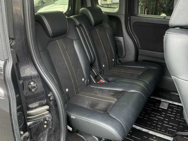 ホンダ Ｎ ＢＯＸ カスタム G L ターボ ホンダセンシング 青森県 2017(平29)年 7.8万km プレミアムベルベットパープル・パール ・4WD/・純正OPナビ/・バックカメラ/・フルセグ/CD/DVD/BT/・社外フリップダウンモニター/・両側パワースライドドア/・衝突軽減ブレーキ/・レーンキープアシスト/・追従型クルーズコントロール/・電子式パーキングブレーキ/・D＋N席シートヒーター/・オートマチックハイビーム/・パドルシフト/・純正ドライブレコーダー/・純正ETC/・社外AW冬タイヤ積込/・純正AW15インチ/・保証書・取説