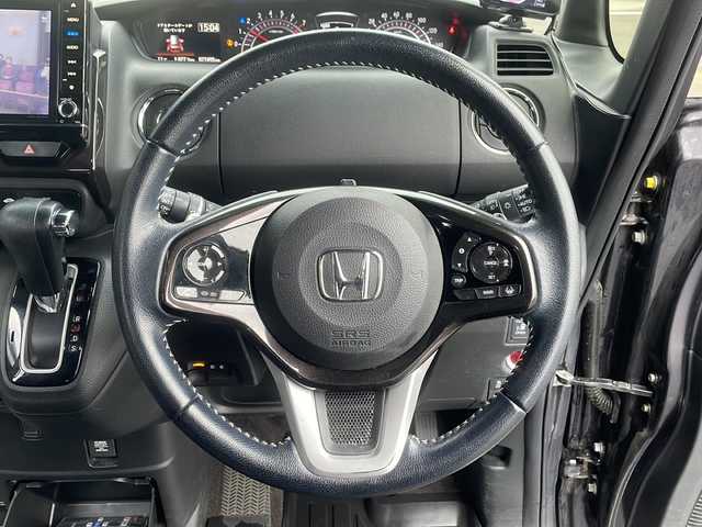 ホンダ Ｎ ＢＯＸ カスタム G L ターボ ホンダセンシング 青森県 2017(平29)年 7.8万km プレミアムベルベットパープル・パール ・4WD/・純正OPナビ/・バックカメラ/・フルセグ/CD/DVD/BT/・社外フリップダウンモニター/・両側パワースライドドア/・衝突軽減ブレーキ/・レーンキープアシスト/・追従型クルーズコントロール/・電子式パーキングブレーキ/・D＋N席シートヒーター/・オートマチックハイビーム/・パドルシフト/・純正ドライブレコーダー/・純正ETC/・社外AW冬タイヤ積込/・純正AW15インチ/・保証書・取説