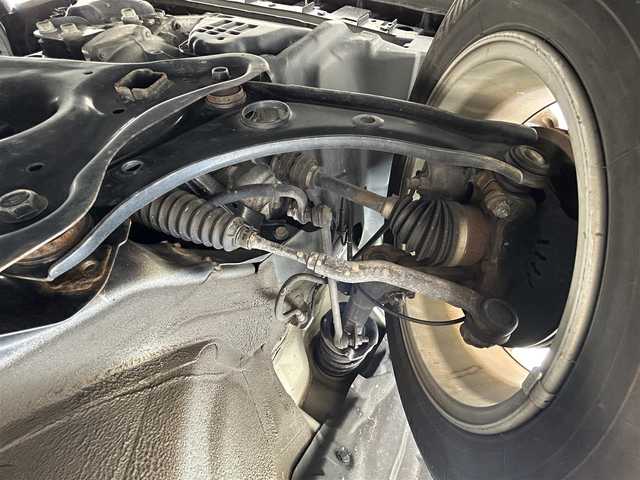 日産 ノート X DIG－S 滋賀県 2017(平29)年 5.3万km ダークメタルグレー ガソリン/2WD(FF)/CVT/7インチ純正ナビ【MM316D-W】/(FM/AM/CD/DVD/フルセグ/Bluetooth)/アラウンドビューモニター/バックカメラ/ETC/前ドライブレコーダー/スマートルームミラー/ＴＶキャンセラー/レーダー受信機/積み込み冬タイヤ/プリクラッシュブレーキアシスト	/レーンキープアシスト	/電動格納ミラー/アイドリングストップ/ステアリングスイッチ/オートライト/LEDヘッドライト/フルオートエアコン/スマートキー/スペアキー/プッシュスタート/純正フロアマット