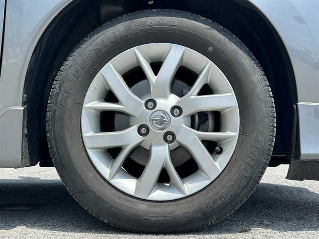 日産 ノート X DIG－S 滋賀県 2017(平29)年 5.3万km ダークメタルグレー ガソリン/2WD(FF)/CVT/7インチ純正ナビ【MM316D-W】/(FM/AM/CD/DVD/フルセグ/Bluetooth)/アラウンドビューモニター/バックカメラ/ETC/前ドライブレコーダー/スマートルームミラー/ＴＶキャンセラー/レーダー受信機/積み込み冬タイヤ/プリクラッシュブレーキアシスト	/レーンキープアシスト	/電動格納ミラー/アイドリングストップ/ステアリングスイッチ/オートライト/LEDヘッドライト/フルオートエアコン/スマートキー/スペアキー/プッシュスタート/純正フロアマット