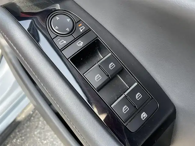 マツダ マツダ３ファストバック XD バーガンディセレクション 島根県 2019(令1)年 3.8万km ポリメタルグレーM 4WD/ワンオーナー/スマートシティブレーキ/純正ナビ/CD/DVD/DTV/Bluetooth/USB/HDMI/全方位カメラ/BOSEサウンド/レーダークルーズコントロール/HUD/赤革シート/パワーシート/シートヒーター /メモリーシート/社外AW付きスタッドレス積込/スマートキー/プッシュスタート /ステアリングスイッチ/ステアリングヒーター/パドルシフト/前後ドライブレコーダー/LEDオートライト/オートマチックハイビーム /純正18インチアルミホイール