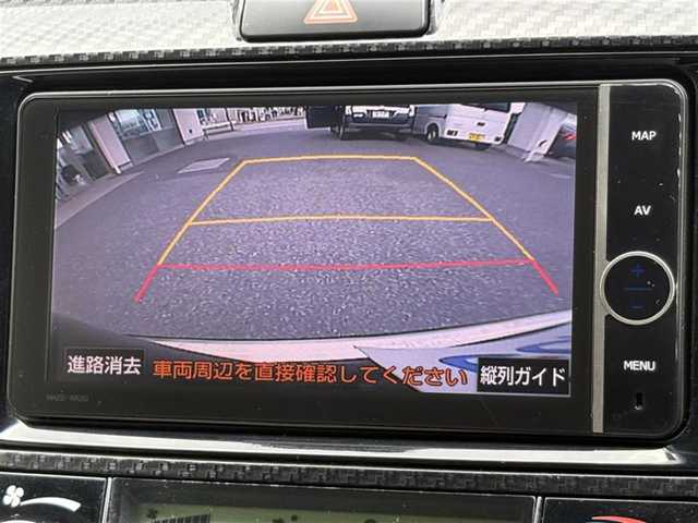 トヨタ カローラ フィールダー ハイブリッドG 埼玉県 2014(平26)年 11.7万km ブラックマイカ (株)IDOMが運営する【じしゃロン鳩ヶ谷店】の自社ローン専用車両になりますこちらは現金またはオートローンご利用時の価格です。自社ローンご希望の方は別途その旨お申付け下さい/登録時116140km/純正HDDナビ（NHZD-W62G）/　AM/FM/CD/DVD/MSV/BT/フルセグTV /バックカメラ/プッシュスタート/スマートキーx2/革巻きステアリング/ステアリングスイッチ/ビルトインETC/純正フルエアロ/純正15インチAW/革調シートカバー/ナノイー搭載エアコン/プラズマクラスター/フォグランプ/ルーフレール/電動格納機能付きメッキウインカーミラー/オールオートパワーウィンドウ/ドアバイザー/フロアマット/ISOFIX/保証書/取扱説明書