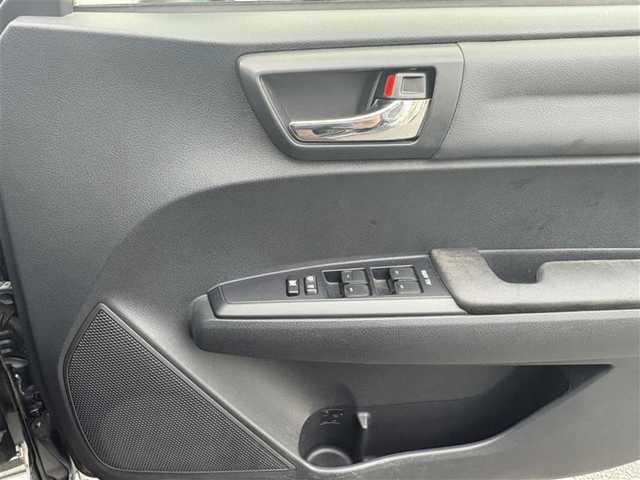 トヨタ カローラ フィールダー ハイブリッドG 埼玉県 2014(平26)年 11.7万km ブラックマイカ (株)IDOMが運営する【じしゃロン鳩ヶ谷店】の自社ローン専用車両になりますこちらは現金またはオートローンご利用時の価格です。自社ローンご希望の方は別途その旨お申付け下さい/登録時116140km/純正HDDナビ（NHZD-W62G）/　AM/FM/CD/DVD/MSV/BT/フルセグTV /バックカメラ/プッシュスタート/スマートキーx2/革巻きステアリング/ステアリングスイッチ/ビルトインETC/純正フルエアロ/純正15インチAW/革調シートカバー/ナノイー搭載エアコン/プラズマクラスター/フォグランプ/ルーフレール/電動格納機能付きメッキウインカーミラー/オールオートパワーウィンドウ/ドアバイザー/フロアマット/ISOFIX/保証書/取扱説明書