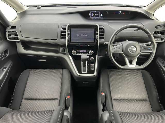 日産 セレナ ハイウェイスターVセレクションⅡ 宮城県 2017(平29)年 6.2万km ダイヤモンドブラック 禁煙車/プロパイロット/エマージェンシーブレーキ/車線逸脱警報/アラウンドビューモニター/パーキングアシスト/純正フリップダウンモニター/純正9インチナビ/・CD.DVD.SD.BT/フルセグTV/両側パワースライドドア/純正ドライブレコーダー（F）/ビルトインETC/アイドリングストップ/横滑り防止装置/LEDヘッドライト/フォグランプ/プッシュスタート/スマートキー/電動パーキングブレーキ/オートホールド/純正16インチアルミホイール/純正フロアマット/後席ロールサンシェード/シートバックテーブル