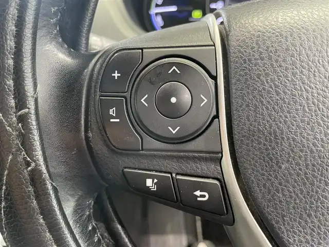 トヨタ ノア ハイブリッド Si ダブルバイビー 鹿児島県 2018(平30)年 8.6万km ホワイトパールクリスタルシャイン 禁煙車/トヨタセーフティセンスC/　・プリクラッシュセーフティ/　・レーンディバーチャーアラート/　・オートマチックハイビーム/先行車発進告知機能/クルーズコントロール(追従走行無し)/純正9型ナビ/　・Bluetooth/　・フルセグTV/　・CD/DVD/　・AM/FM/純正後席モニター/両側パワースライドドア/ETC/モデリスタエアロ/全席オートパワーウィンドウ/純正フロアマット/電動格納ミラー/ステアリングリモコン