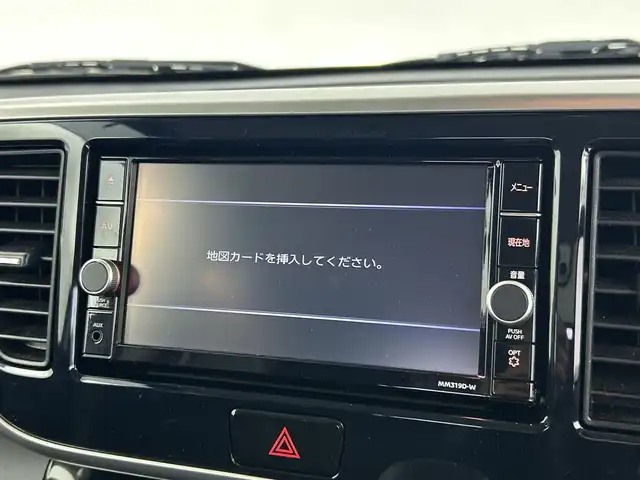 日産 デイズ ルークス ハイウェイスターX 千葉県 2019(令1)年 5.1万km ホワイトパール 禁煙車/エマージェンシーブレーキ/レーンキープアシスト/オートハイビーム/アラウンドビューモニター/片側パワースライドドア/純正メモリナビ/　CD/DVD/BT/フルセグTV/電動格納ミラー/革巻きステアリング/ステアリングスイッチ/電動格納ミラー/LEDヘッドライト/純正14インチアルミホイール