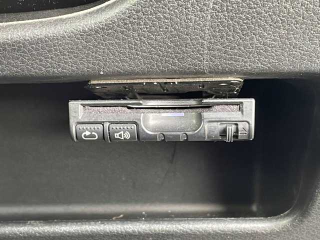 スズキ スペーシア カスタム HYBRID XS 長崎県 2018(平30)年 11.3万km ピュアホワイトP (株)IDOMが運営する【じしゃロン長崎店】の自社ローン専用車両になりますこちらは現金またはオートローンご利用時の価格です。自社ローンご希望の方は別途その旨お申付け下さい/・ワンオーナー/・社外ナビ/・ハーフレザー/・バックカメラ/・LEDヘッドライト/・両側パワースライドドア/・プッシュスタート/・ETC/・衝突軽減システム