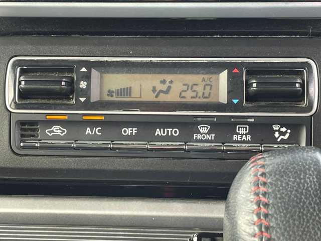 スズキ スペーシア カスタム HYBRID XS 長崎県 2018(平30)年 11.3万km ピュアホワイトP (株)IDOMが運営する【じしゃロン長崎店】の自社ローン専用車両になりますこちらは現金またはオートローンご利用時の価格です。自社ローンご希望の方は別途その旨お申付け下さい/・ワンオーナー/・社外ナビ/・ハーフレザー/・バックカメラ/・LEDヘッドライト/・両側パワースライドドア/・プッシュスタート/・ETC/・衝突軽減システム