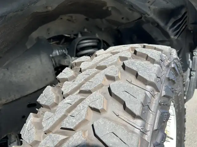 トヨタ ＦＪクルーザー カラーパッケージ 宮城県 2014(平26)年 6.6万km ホワイト/スモーキーブルー JAOS BATTLEZリフトアップ　/BajaRack製ルーフラック/社外メモリナビ（AVIC-RZ801）/・CD/DVD/・Bluetooth/・フルセグTV/バックカメラ/リアパーキングセンサー/革巻きステアリング/クルーズコントロール/HIDヘッドランプ/リモコンキー/スペアキー1本/フロアマット/ドアバイザー/W/サイド/カーテンエアバッグ
