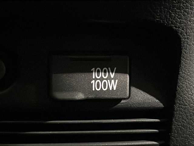 日産 セレナ HWS S HV Vセレ +Sefty 沖縄県 2014(平26)年 6.9万km ダイヤモンドブラック 禁煙車　/８人乗り　/純正７インチナビ/（ＢＴ，フルセグ，ＡＭ／ＦＭ，ＣＤ／ＤＶＤ）　/アラウンドビューモニター　/両側パワースライドドア　/純正11インチフリップダウンモニター　/クルーズコントロール　/コーナーセンサー/エマージェンシーブレーキ/ビルトインＥＴＣ　/純正ドアバイザー/純正フロアマット/純正１６インチアルミホイール